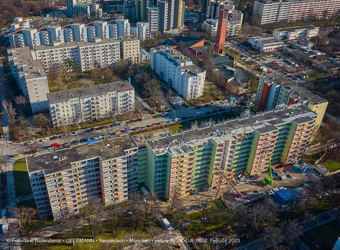 07.02.2023 - Luftbilder von der Sanierung in der Kurt-Eisner-Straße in Neuperlach